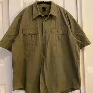 Oversized workwear army green short sleeve button down shirt size large